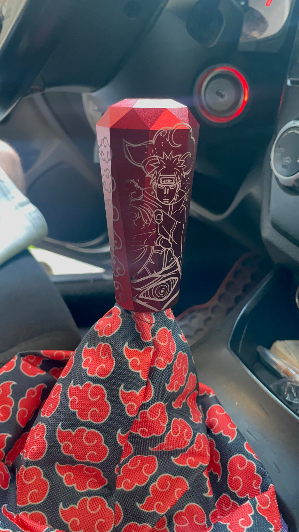🔴⚪️Pomo Prismático “Itachi y Pain”🔴⚪️