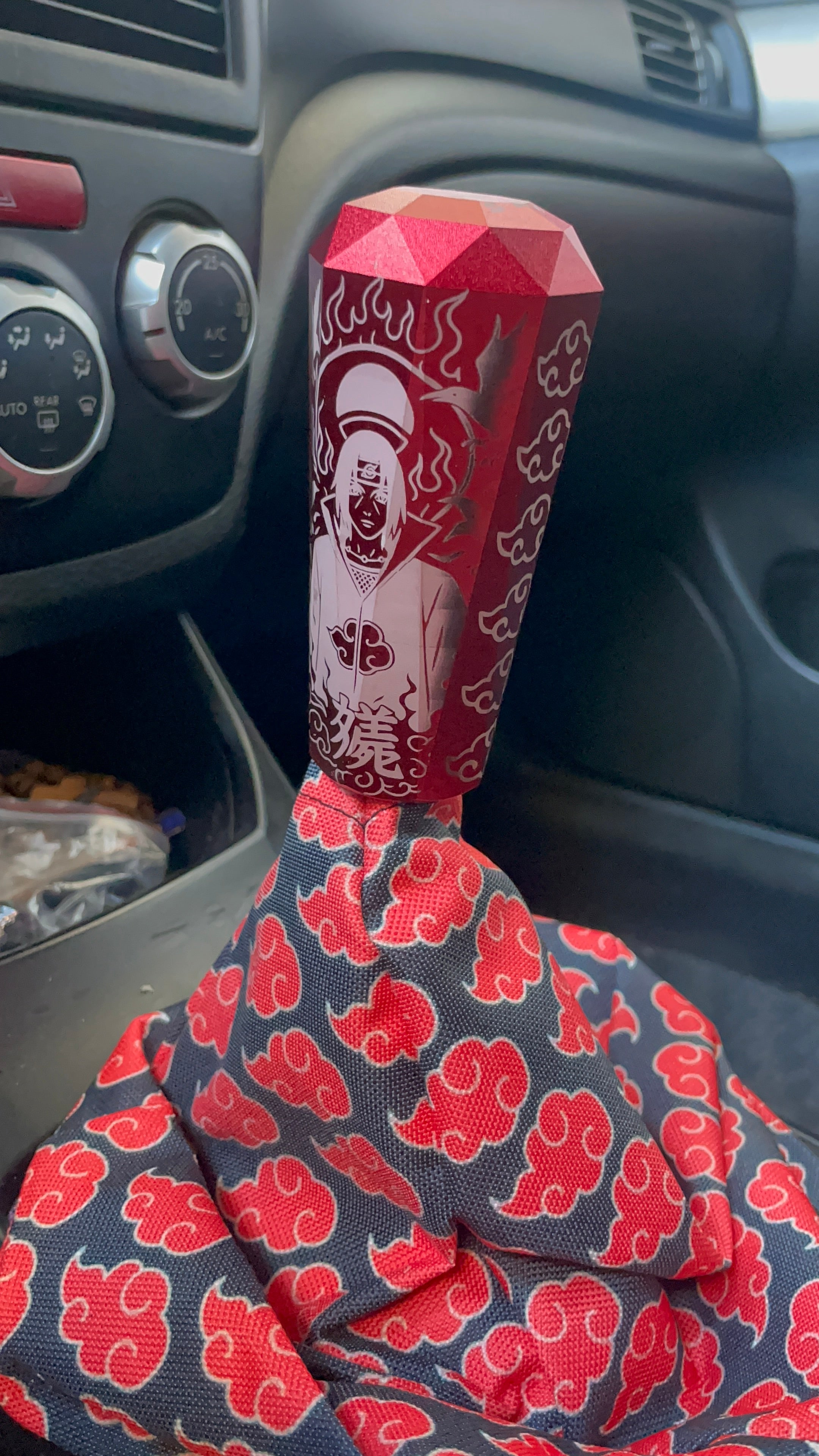 🔴⚪️Pomo Prismático “Itachi y Pain”🔴⚪️